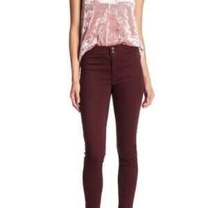 Levi's On The Move Skinny Maroon 27x28 Jeans